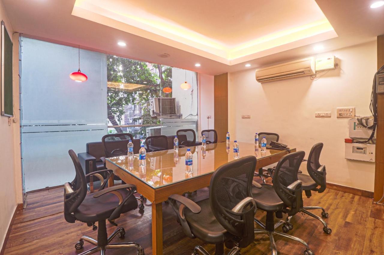 Hotel Sizzling Starr New Delhi Exterior foto